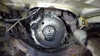 Replacing the clutch and flywheel bearing in Iveco Daily , remove the box. Clutch replacement iveco