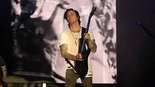 Synyster Gates "So Far Away" guitar solo 7/13/17 Rock USA