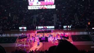 Naughty by Nature Milwaukee Bucks Halftime Show on 90s Night