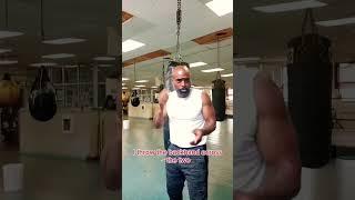 How to Slip Off the Center Line In Boxing #boxingdrills #boxingtraining #boxing #youtubshorts