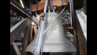 Längenfeld (Tirol - A) Pfarrkirche zur Hl. Katharina - große Glocke