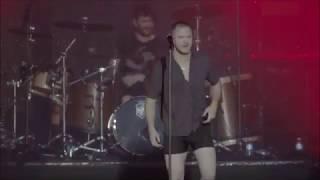 IMAGINE DRAGONS SINGER SPLITS HIS PANTS AND TAKES THEM OFF