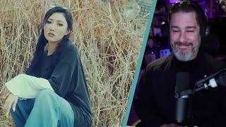 Director Reacts - Hwasa - 'Be Calm' MV