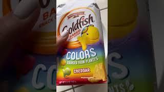 asmr Pouring Colors Chedar Goldfish #shorts #satisfying