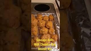 Sausage Balls Using Red Lobster Cheddar Bay Biscuit Mix And Cream Cheese! DELICIOUS! #shorts