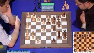 AMAZING SACRIFICE MOVE E5!!! MAGNUS CARLSEN VS LEVON ARONIAN - BLITZ CHESS 2016