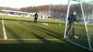 Manuel Neuer Training 04.01.2011 Part 2