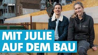 Holz, Familie und Liebe zum Handwerk: Ein Tag mit Zimmerin Julie auf dem Bau