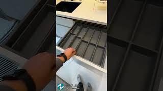 Стильная островная кухня из окрашенного МДФ от NOVALUX.