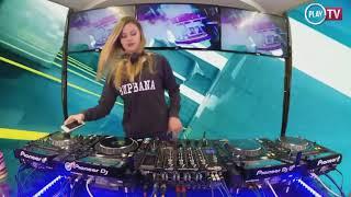 VICKY SKY - Live @ PLAY TV 13.12.2017