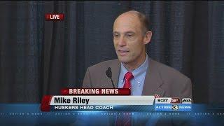 RAW: New Huskers head football coach Mike Riley answers questions