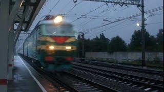 RZD CHs7 with delayed passenger train 140 km/h