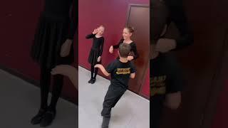 Что тут происходит ? тгк: ансамбль Перепляс #dance #танец