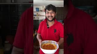 వర్షంలో చికెన్ పకోడి  #foodvlogs #Tigeryt #snacks #telugufood #shorts #youtubeshorts