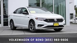 Tour the Stylish and Fuel Efficient VW Jetta R Line