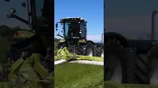 Мощный трактор XERION