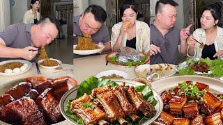 My stupid husband thought I was eating vegetables, but I was eating braised pork