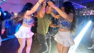  LA FLAKITA DE ORO BAILANDO CON CARLITOS PONCE UN TEMA DE ESTRENO 2023 GRUPO QUINTANNA EN NEW YORK