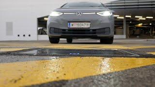 VW ID.3 of ÖAMTC with Matrix Charging® System at charge point in Vienna