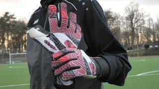 Torwarthandschuh REVIEW „Kralle“ - Catch and Keep | alwaysfootball