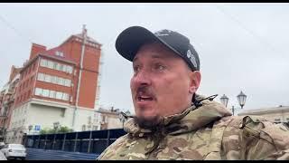 Рэпер Рома Жиган сорвав афишу с турецкими актёрами в Ростове-на-Дону. 