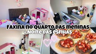 Faxina no quarto das meninas ️| Tava uma bagunça| Recebi visitas e fizemos a noite das esfihas 🫶