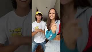 Tik Tok De Ale Barnechea y Thiago Vernal Intenso Boom x Caroline x Foot Fungus - De Vuelta Al Barrio