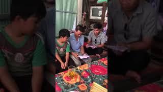 Nhóm từ thiện KHÁT VỌNG SỐNG trao tiền cho bé bị hư hai quả thận ở tháp mười đồng tháp