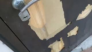 Вхідні вуличні двері. Чому облазить ПВХ плівка? Як обрати якісні двері в будинок?