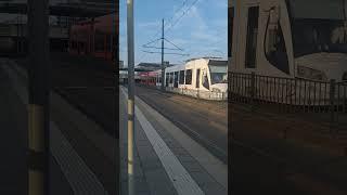 Départ d'un RegioCitadis sur le Tram 19 de la HTM à Station Ypenburg en direction de Leidschendam