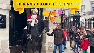 THE KING’S GUARD TELLS HIM OFF FOR THIS POSE!