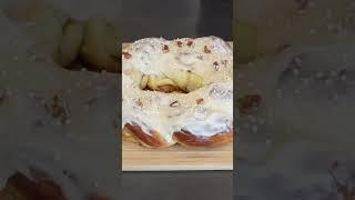 Bananas Foster & Dulce De Leche King Cakes #shorts