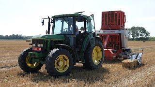 Pressing and collecting small bales | LELY WELGER AP730 | John Deere 6100 | Bale Bundler | Multipack