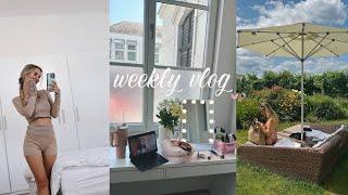 a weekly vlog //Hannah