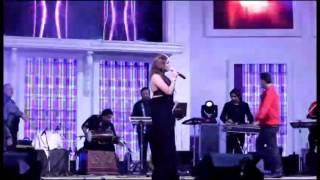 Anchor Priya Chandela Welcoming Shadab Faridi at Umrao