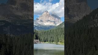 Found another corner of paradise at Misurina lake! #travel #visititaly #veneto #lake #dolomites