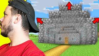 Growing My Friends Minecraft House Everytime He Turns Around