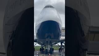 Face to Face with British Airways B747-400 Negus G-CIVB