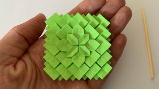 Origami tutorial: Hydrangea on a diagonal clover tessellation