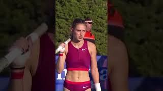 Clara Fernandez spanish pole vault athlete #shorts
