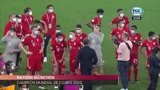 NAHUEL GUZMÁN FUE A ACUSAR A LEWANDOWSKI POR SU MANO