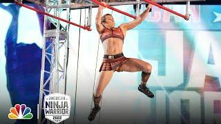 Jessie Graff's Astonishing Qualifying Run | NBC’s American Ninja Warrior