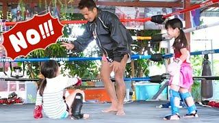 REMINA VS RIINA!เรมินะ.รีนะอยากชกแล้วจ้าムエタイ 姉妹でスパーリング！Girls muay thai!【Muaythai sisters】