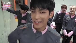 Mingyu doing aegyo Oppaya