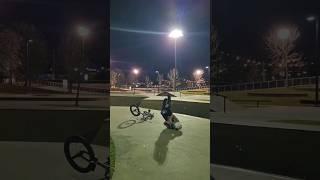 180 tailwhips where rough #bmx #bmxlife #skatepark #tricks #fail