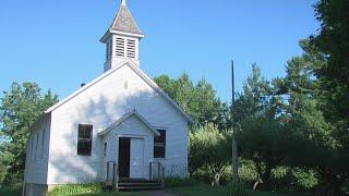 Farmers and Friends Picnic taking place at Pinecrest Village