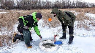 ОНДАТРА на ЖЕРЛИЦЕ!!! ТЯНИ ЕЁ ДИМОН!!! РЫБАЛКА на ЖИВЦА в ДИКИХ ХАЩАХ