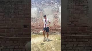 Ronaldinho flickup tutorial #flick #skills #neymar #shorts #viralshorts #ronaldo #status #attitude