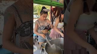 The Most Famous Noodle On Truck - Thai Street Food