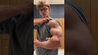 This 19 year old has the craziest sleeper build ever @sorenw11